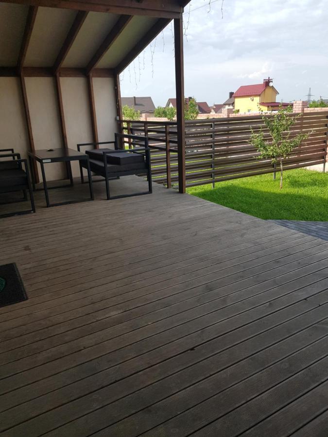 Scandidim Lutsk Bagian luar foto