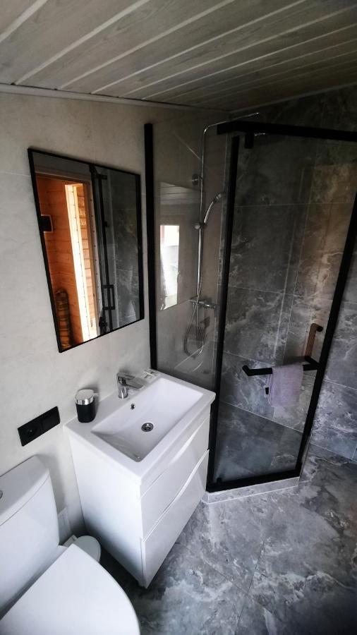 Scandidim Lutsk Bagian luar foto